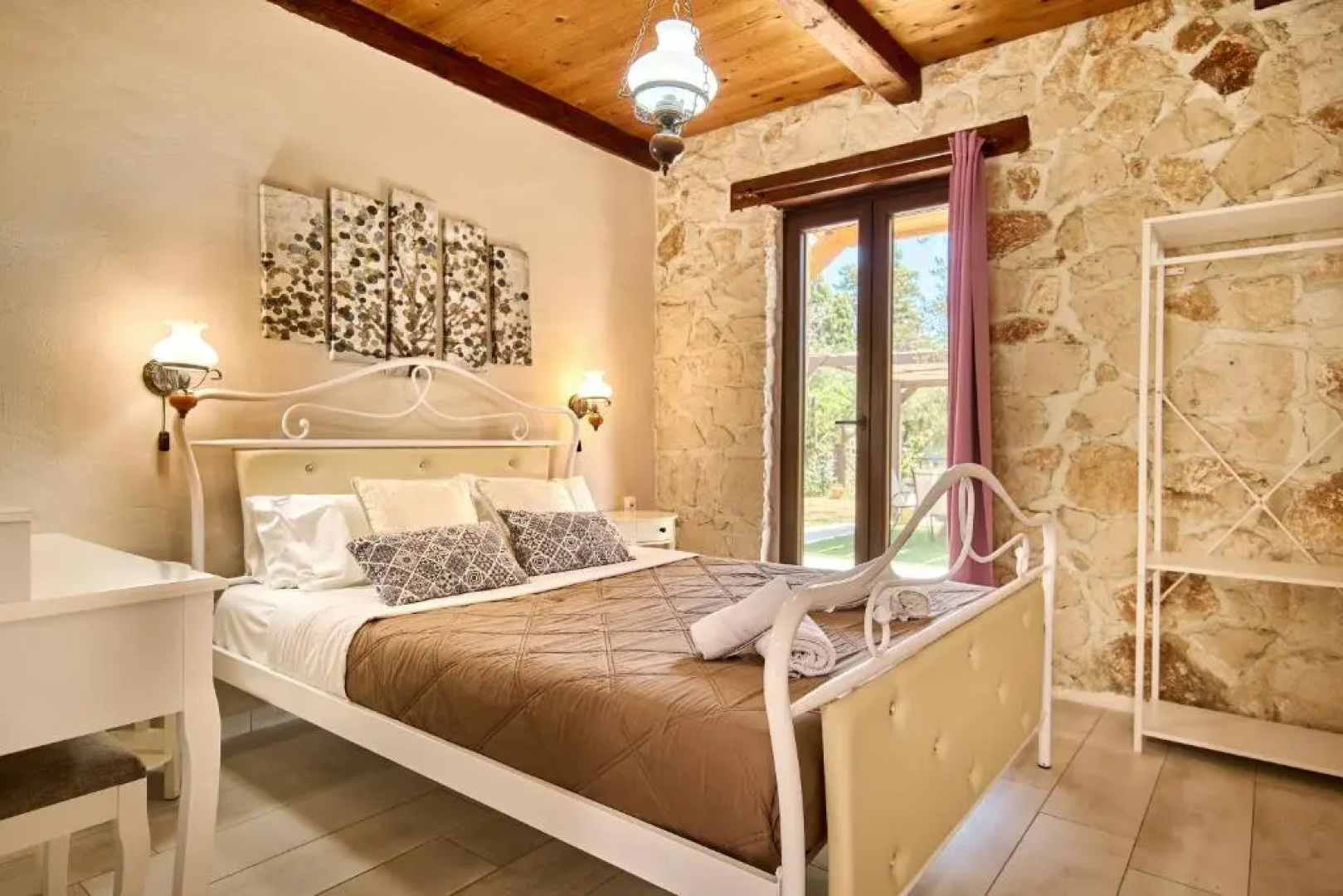 Stone House Gerakas
