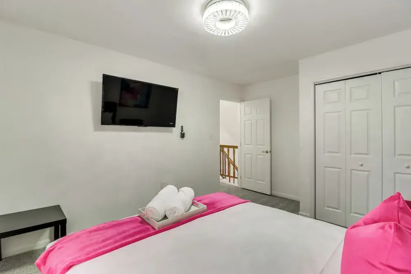 Chic Pocono Hideaway w/ Private Indoor Sauna