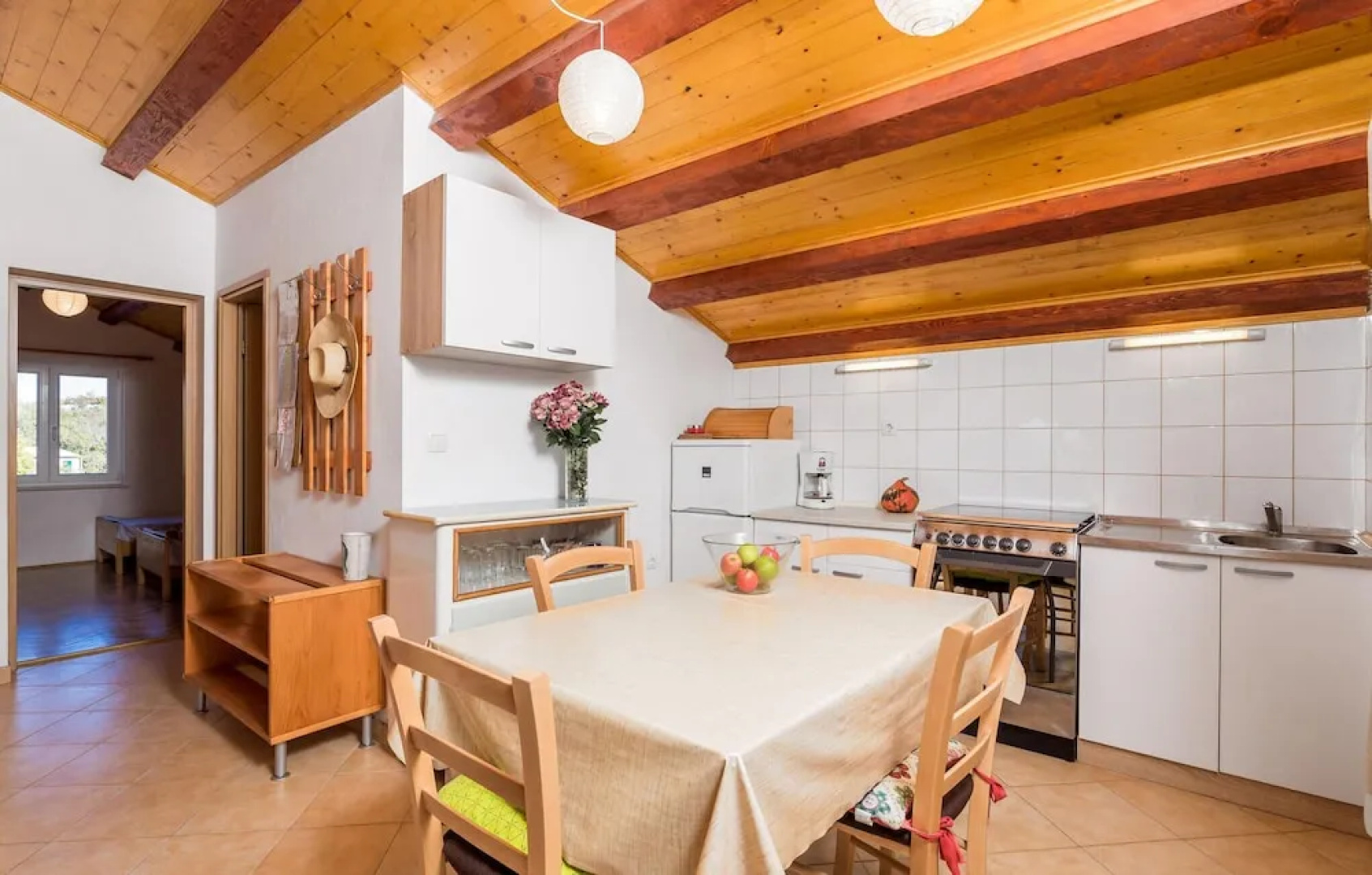 Beautiful Apartment in Balenska Draga With 2 Bedrooms
