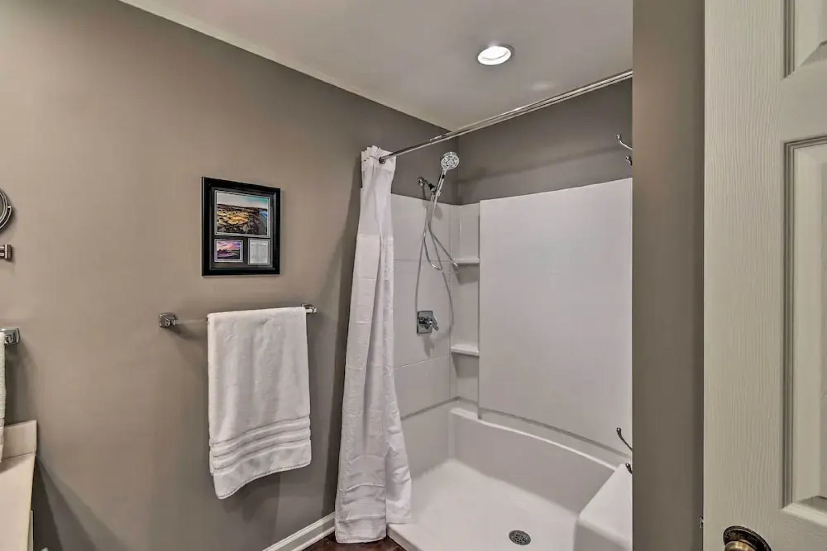 Pinehurst Gem on Golf Course & Putting Green!