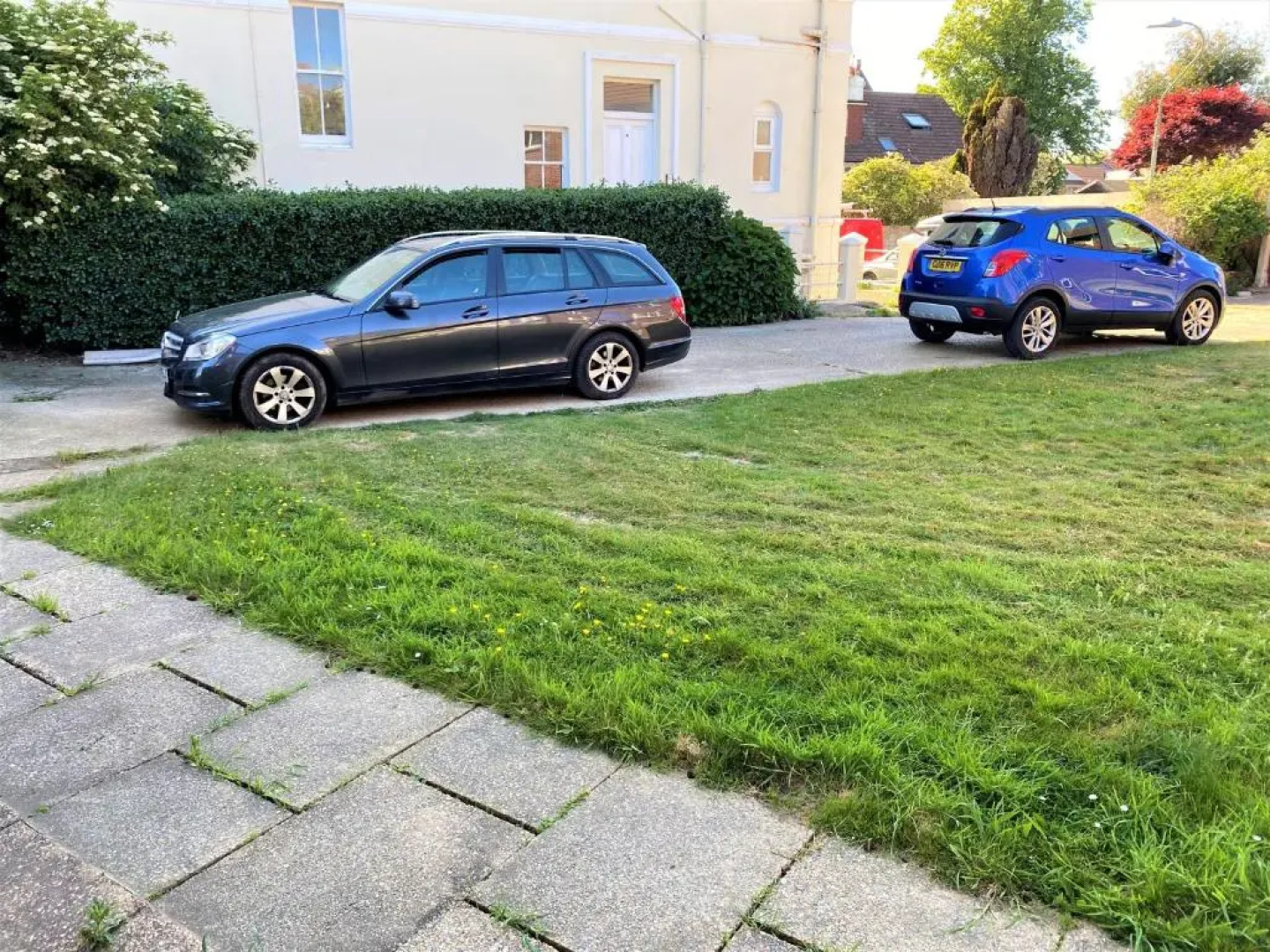 Luxury Suntrap in Private Complex St Leonards