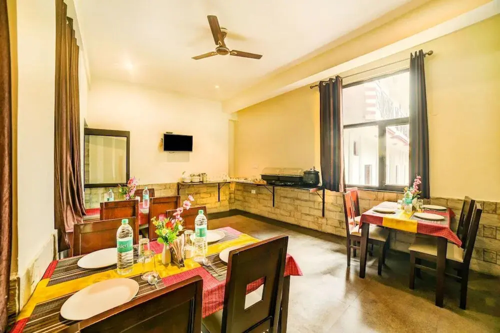 FabHotel Om Shivaay Inn