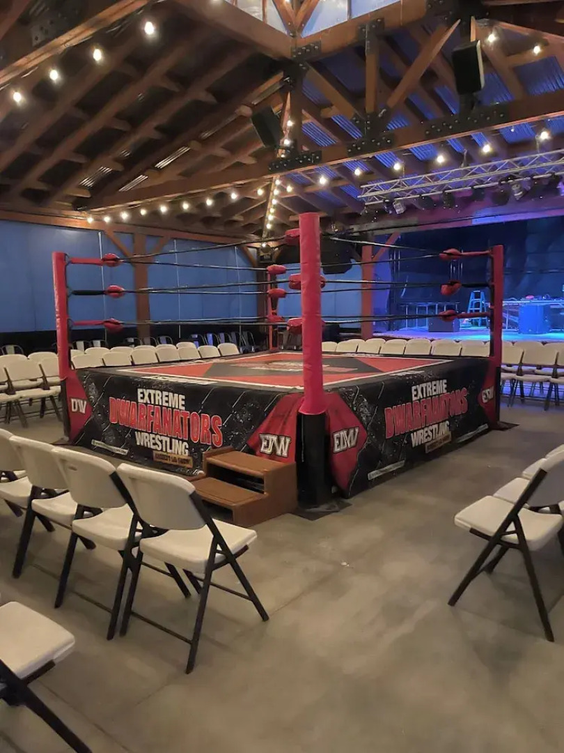 Hilltop Tavern and Inn