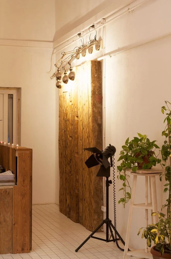 Hostel Petya and the Wolf - V.O.