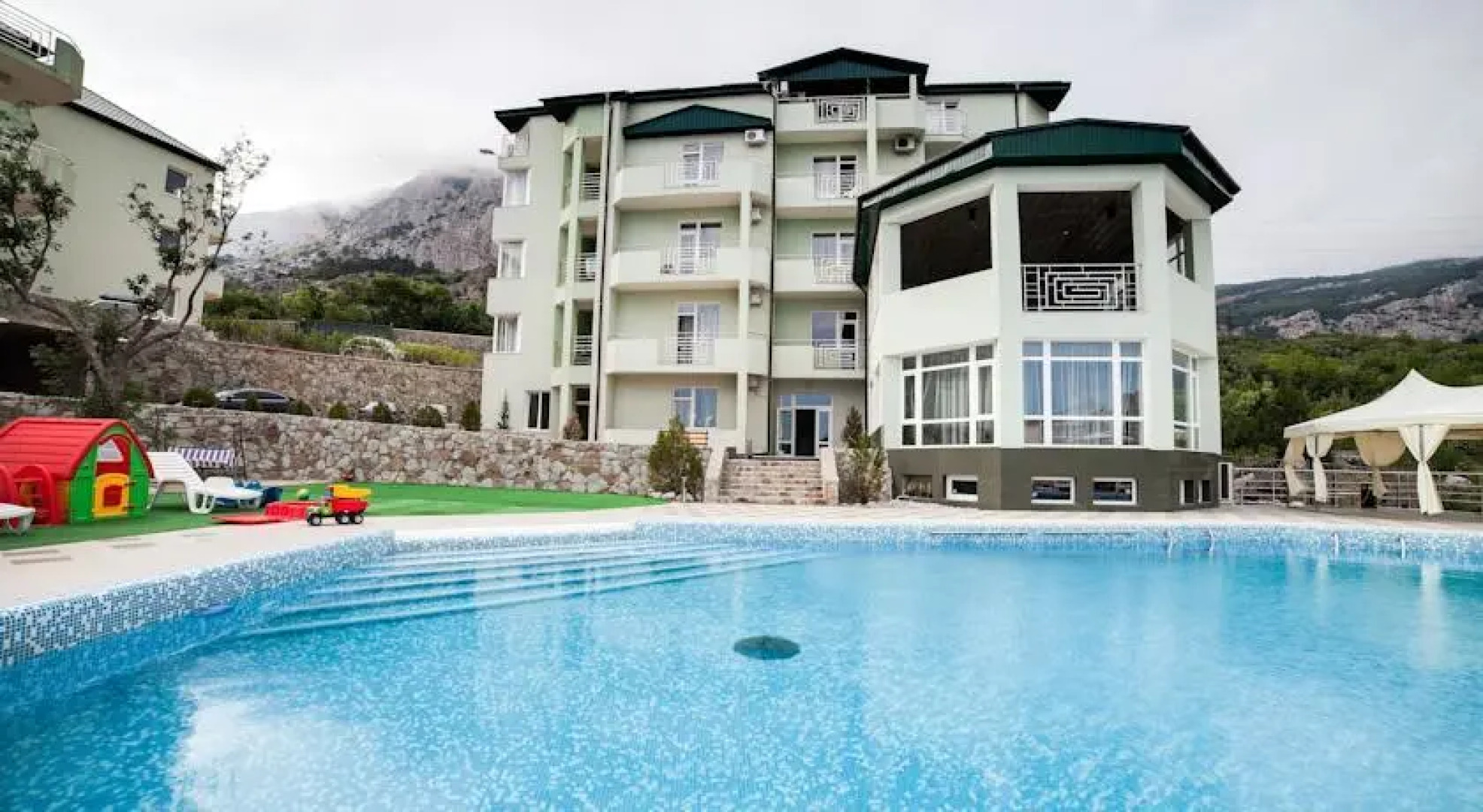 Зелёный Холм