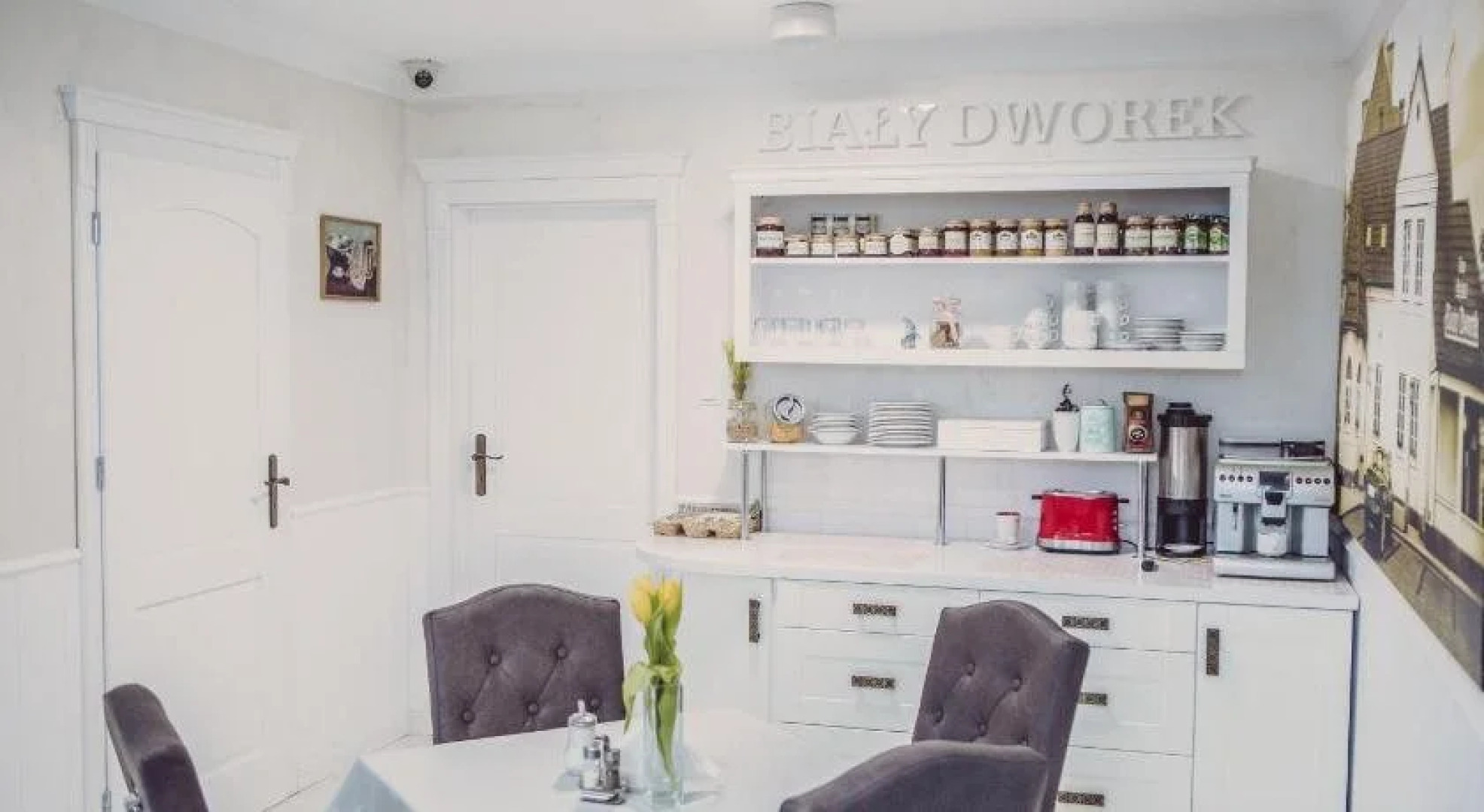 Dom Goscinny Bialy Dworek