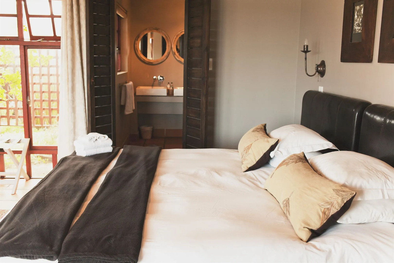 Dolphin Dunes Guest House