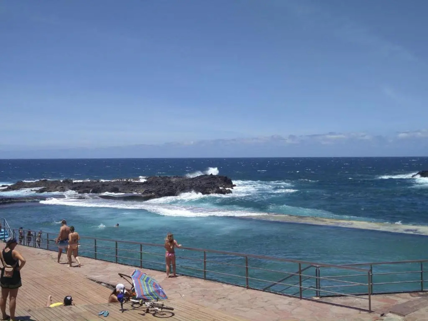 Luminous Studio in quiet area