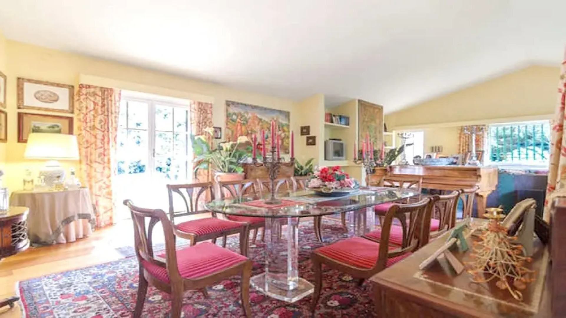 House With 5 Bedrooms in Caserta, With Pool Access, Enclosed Garden and Wifi Near the Beach