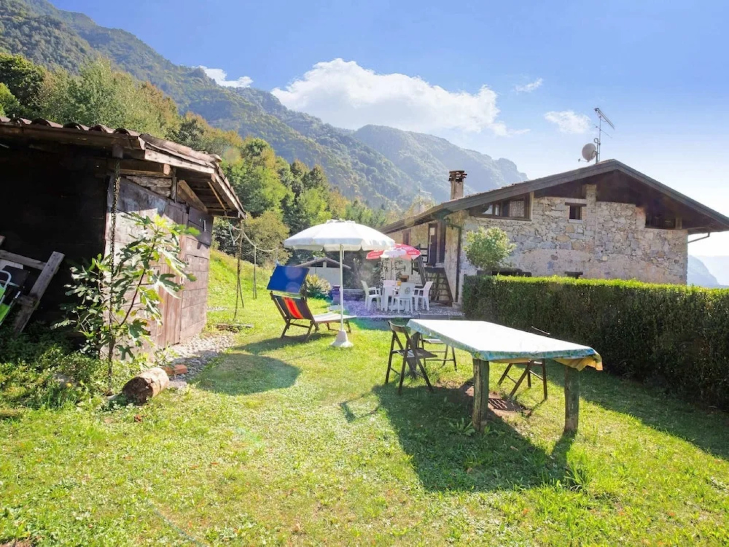 Cottage in Parole Near Forest and Lake