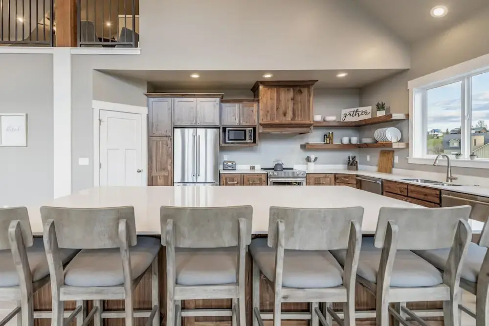 Beautiful Parade Home Overlooking Bear Lake Golf Course and Bear Lake - Sleep 34