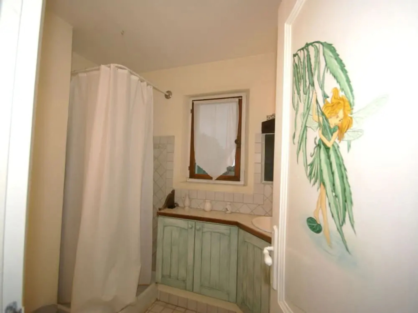 Sweet Holiday Home With a Large Lawn, Swimming Pool, Privacy and Close to Cute Villages