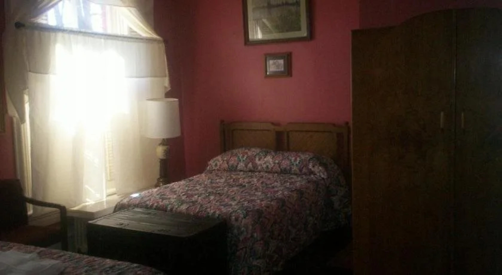 Ubon Thai Victorian Inn & Restaurant