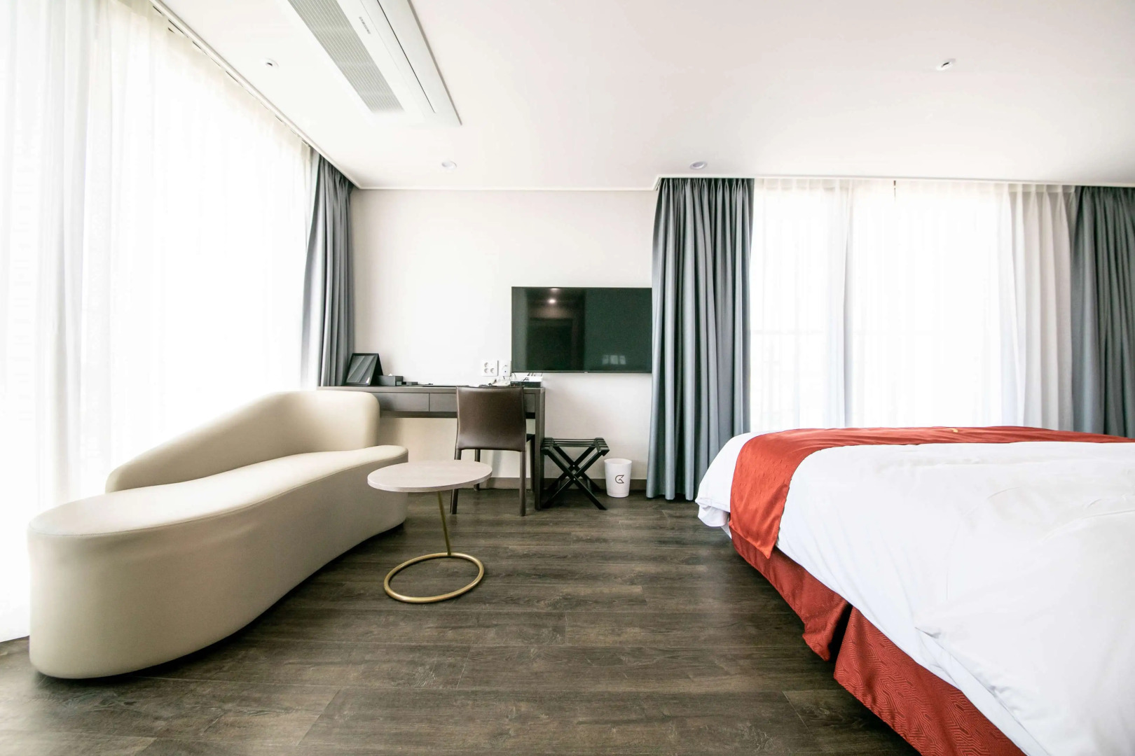 Golden Tulip Essential Namgang