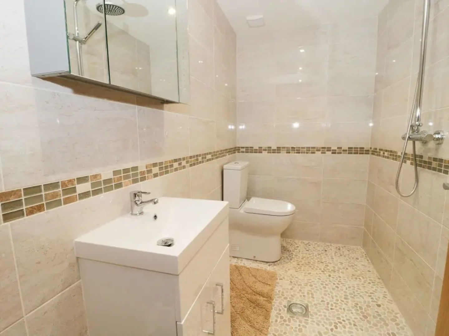 Beach House Apartment