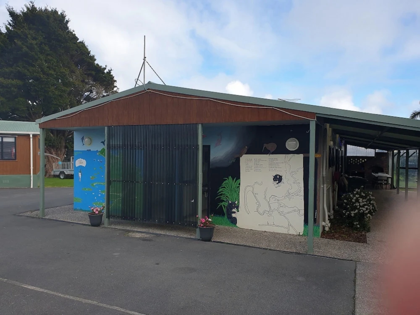 Tidewater Motel and Tourist Park - Hostel