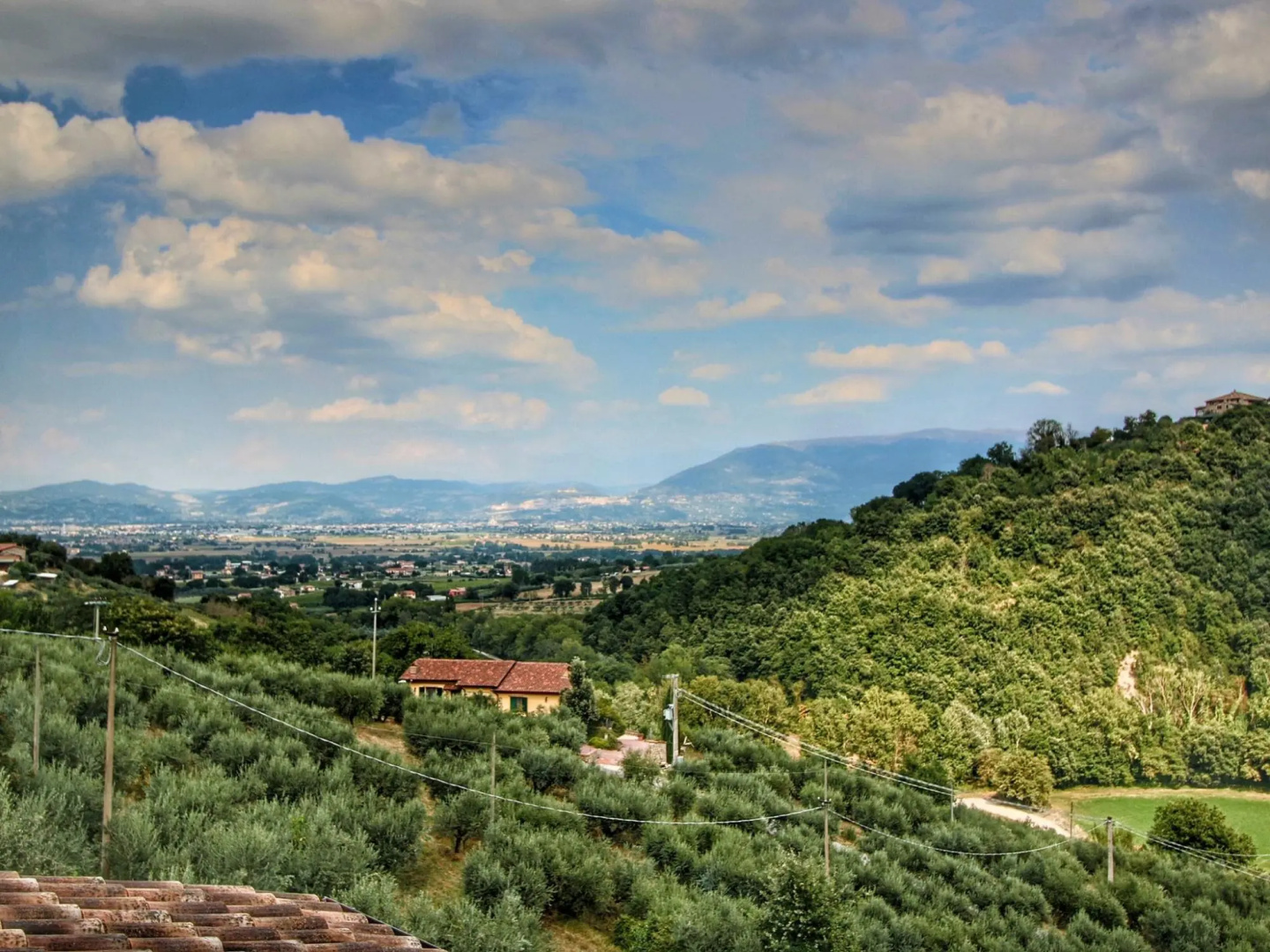 Cottage in Bettona With Pool & Near Assisi