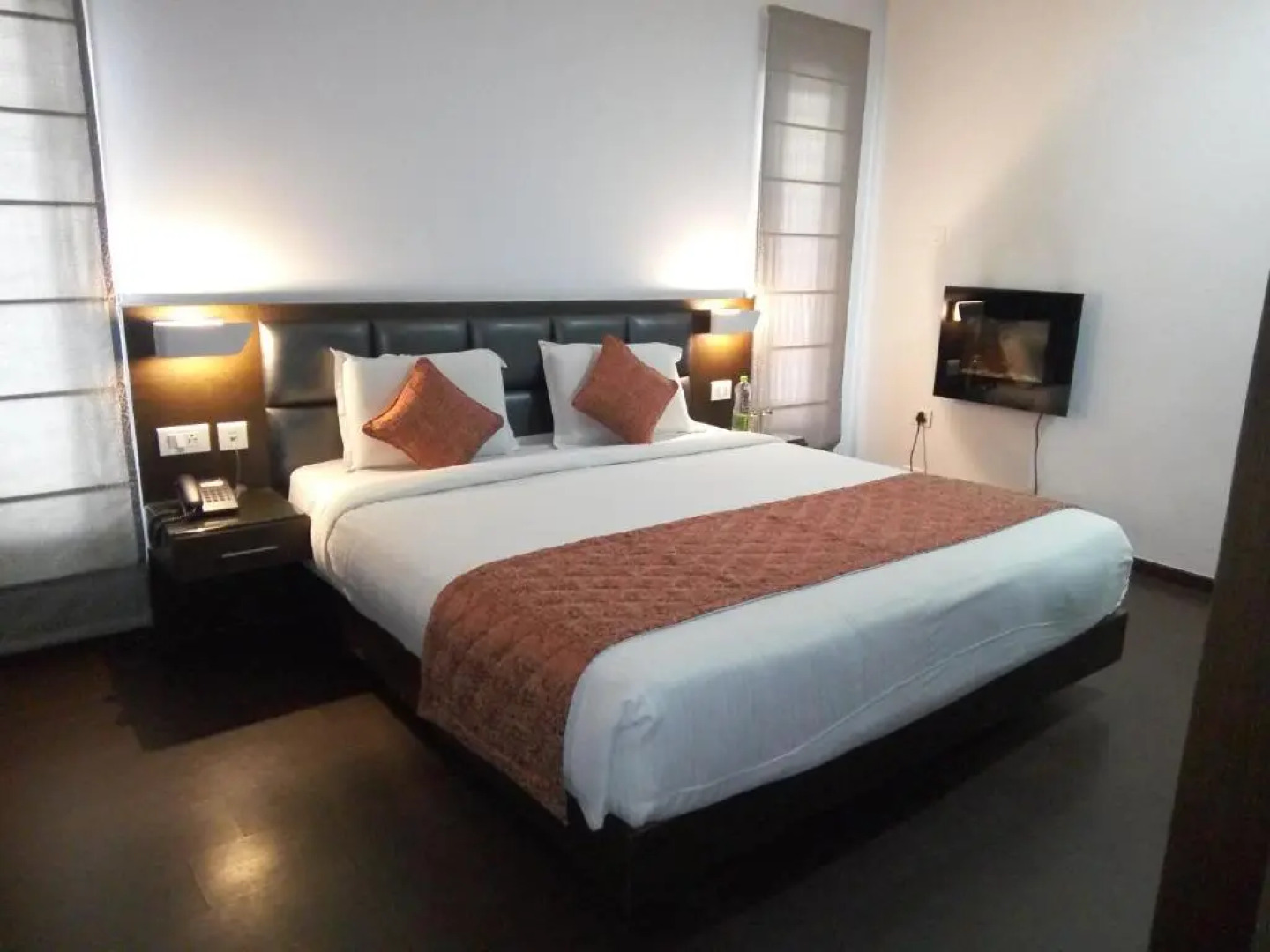 R T Hill View Resort