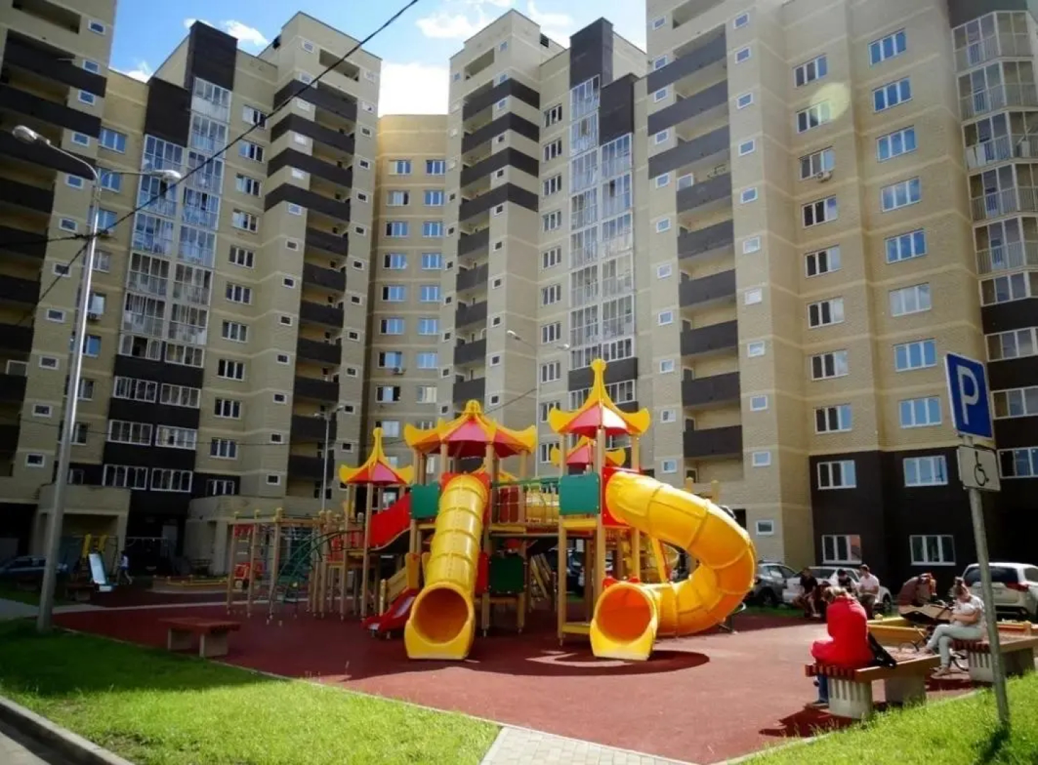 Апартаменты на улице Дмитрия Михайлова