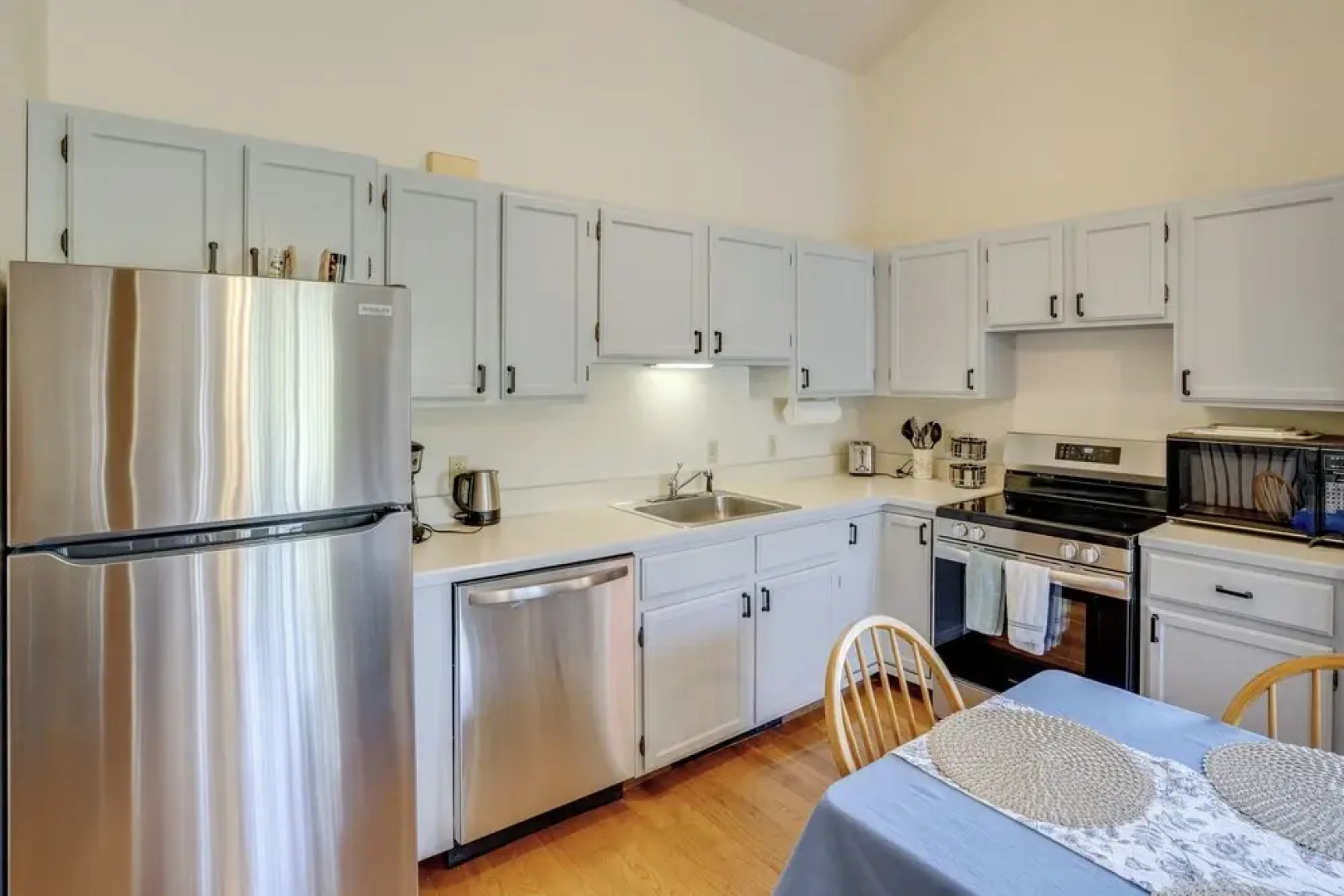 Catskills Townhome ~ 2 Mi to Windham Mountain Club