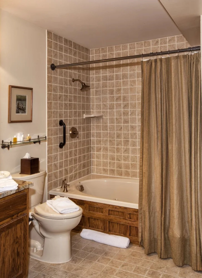 Bob Timberlake Inn at Chetola Resort