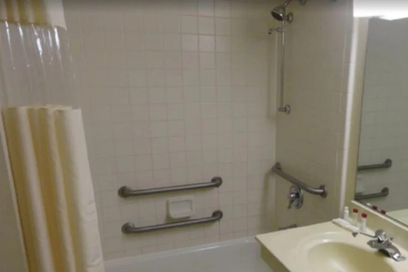 Fairbridge Hotel Cleveland East