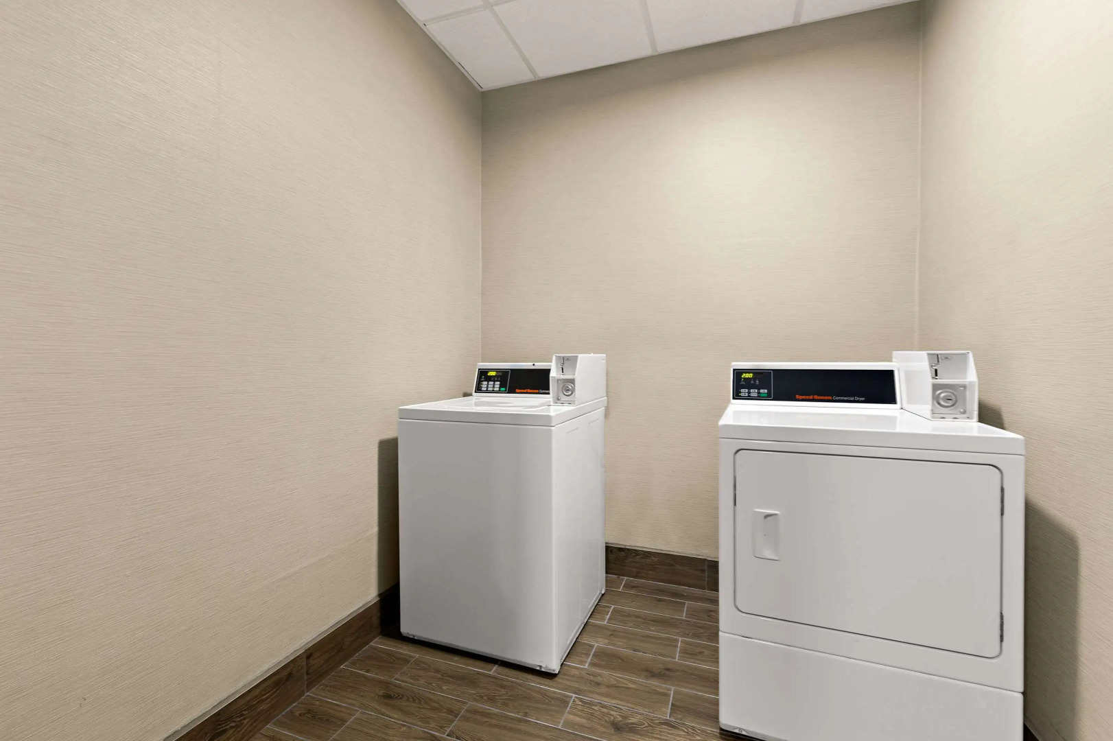 Comfort Suites Nashville near Percy Priest Lake