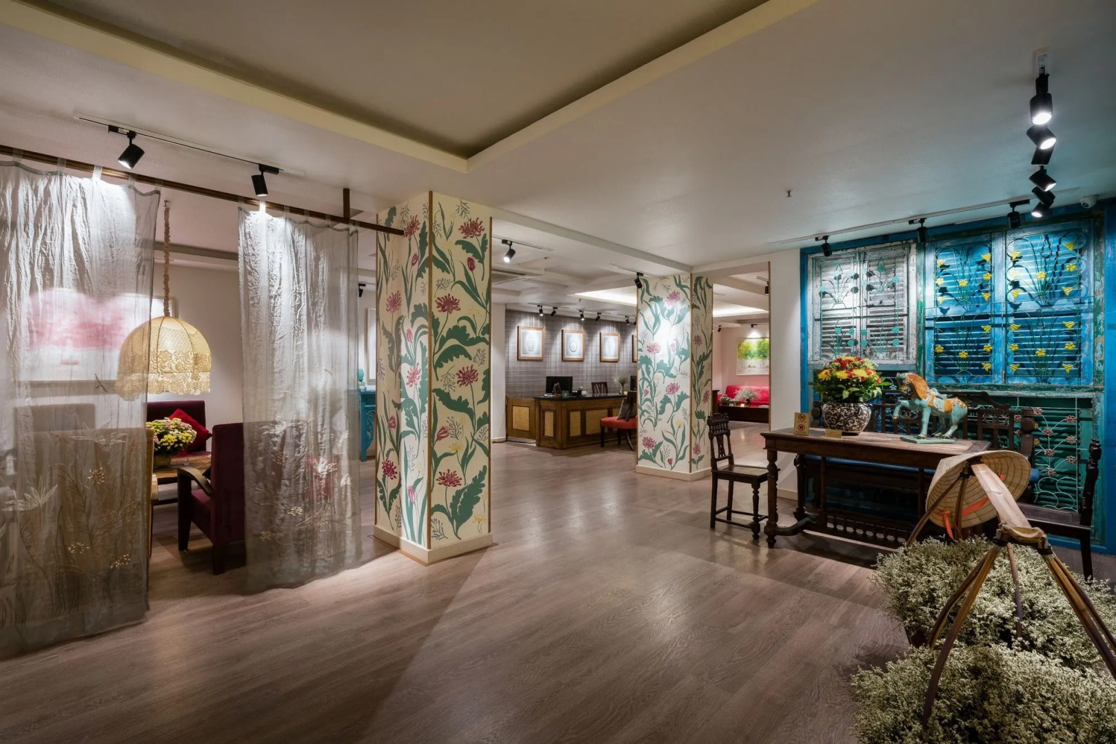 Asian Ruby Center Point Hotel