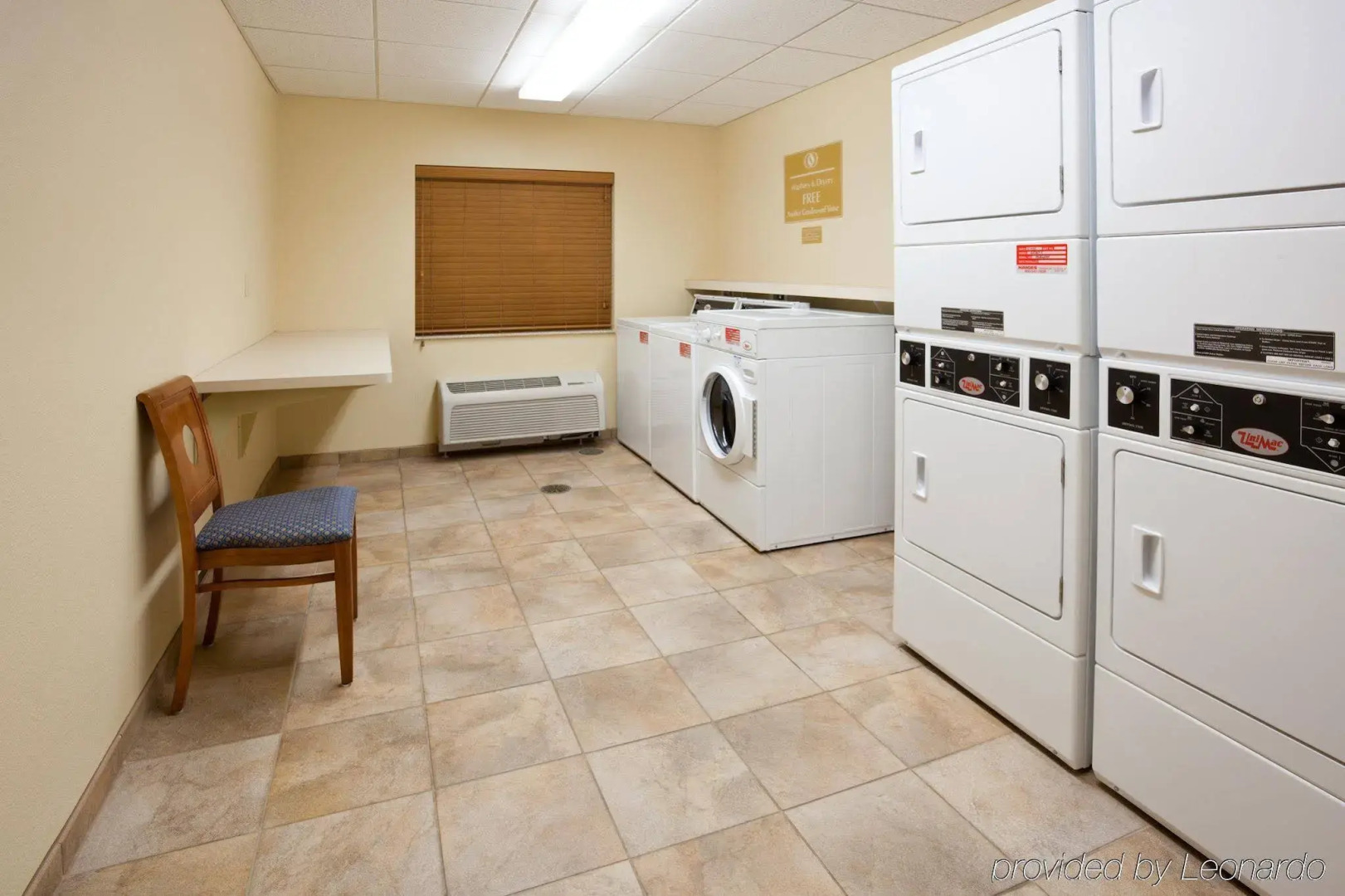 Candlewood Suites Milwaukee Airport by IHG