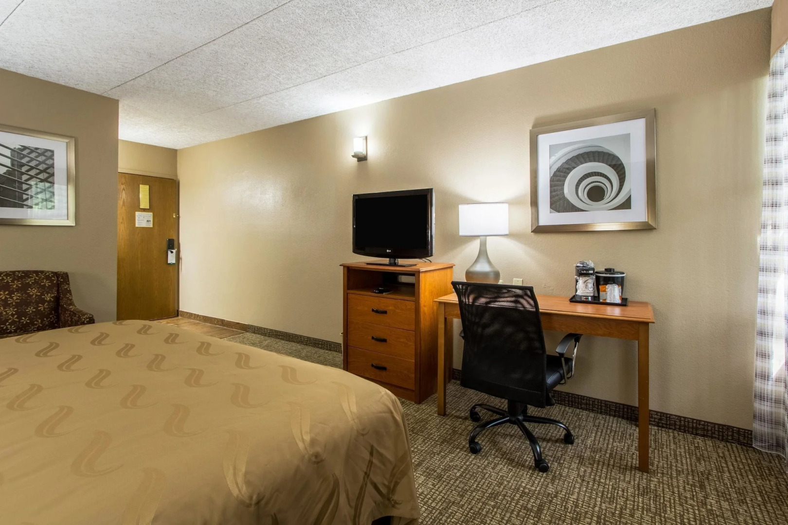 GreenRidge Hotel