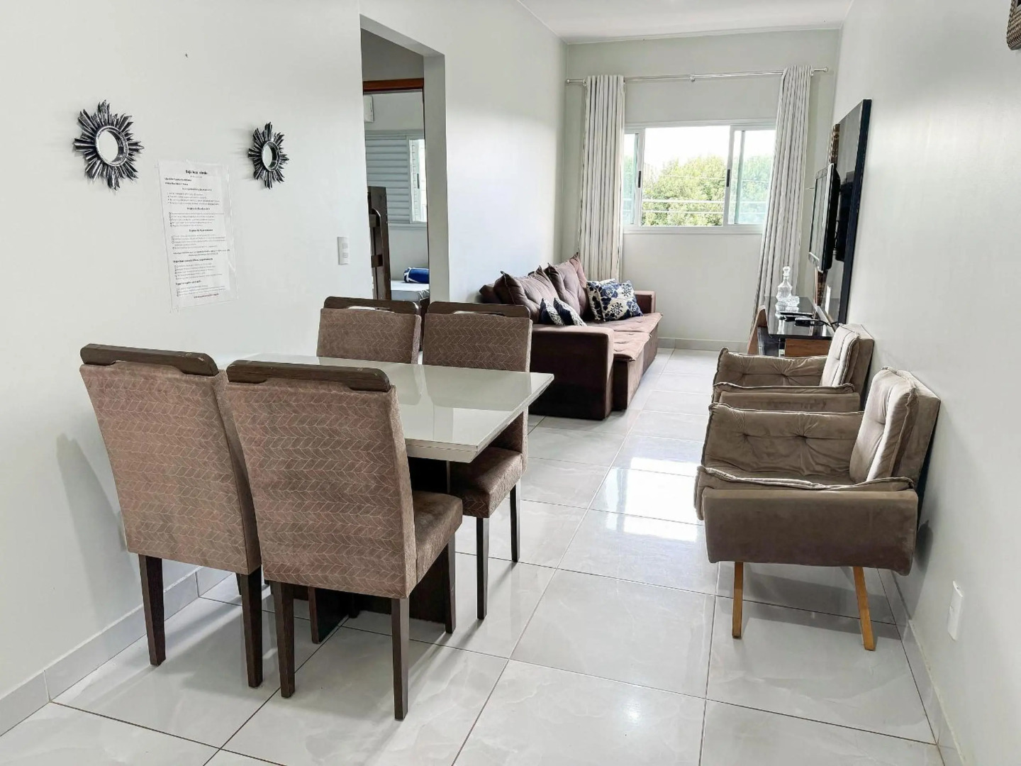 207- APARTAMENTO de 2 QUARTOS para até 5 HÓSPEDES