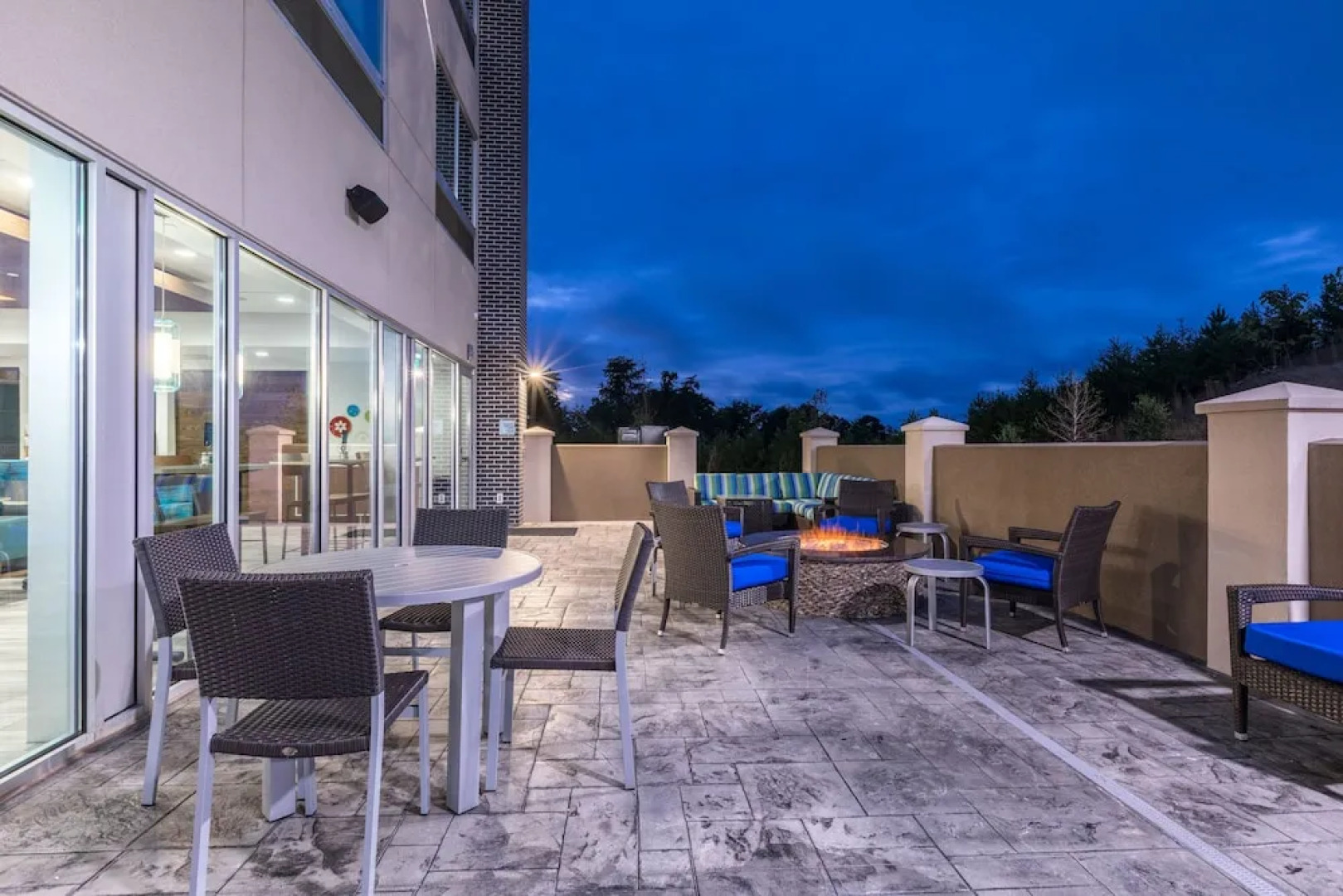 Holiday Inn Express and Suites Greenville - Taylor