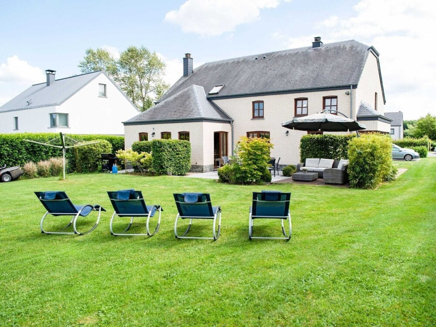 Garden-View Villa in Habay-la-Neuve with Sauna