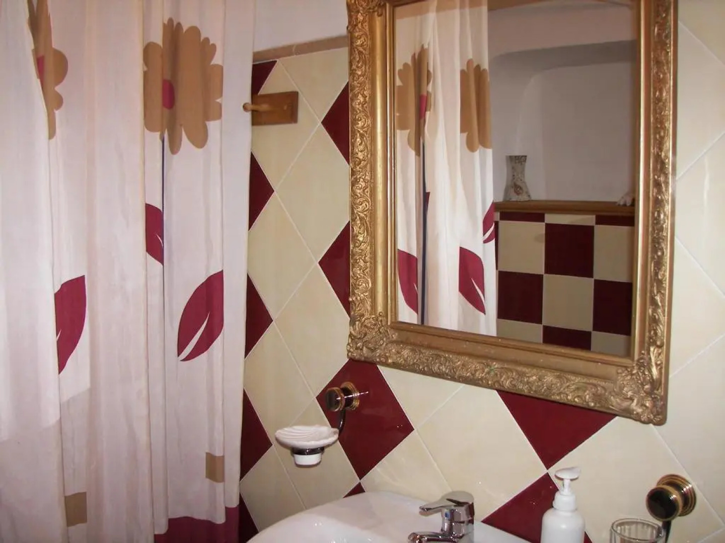 Antigua Casa Catones