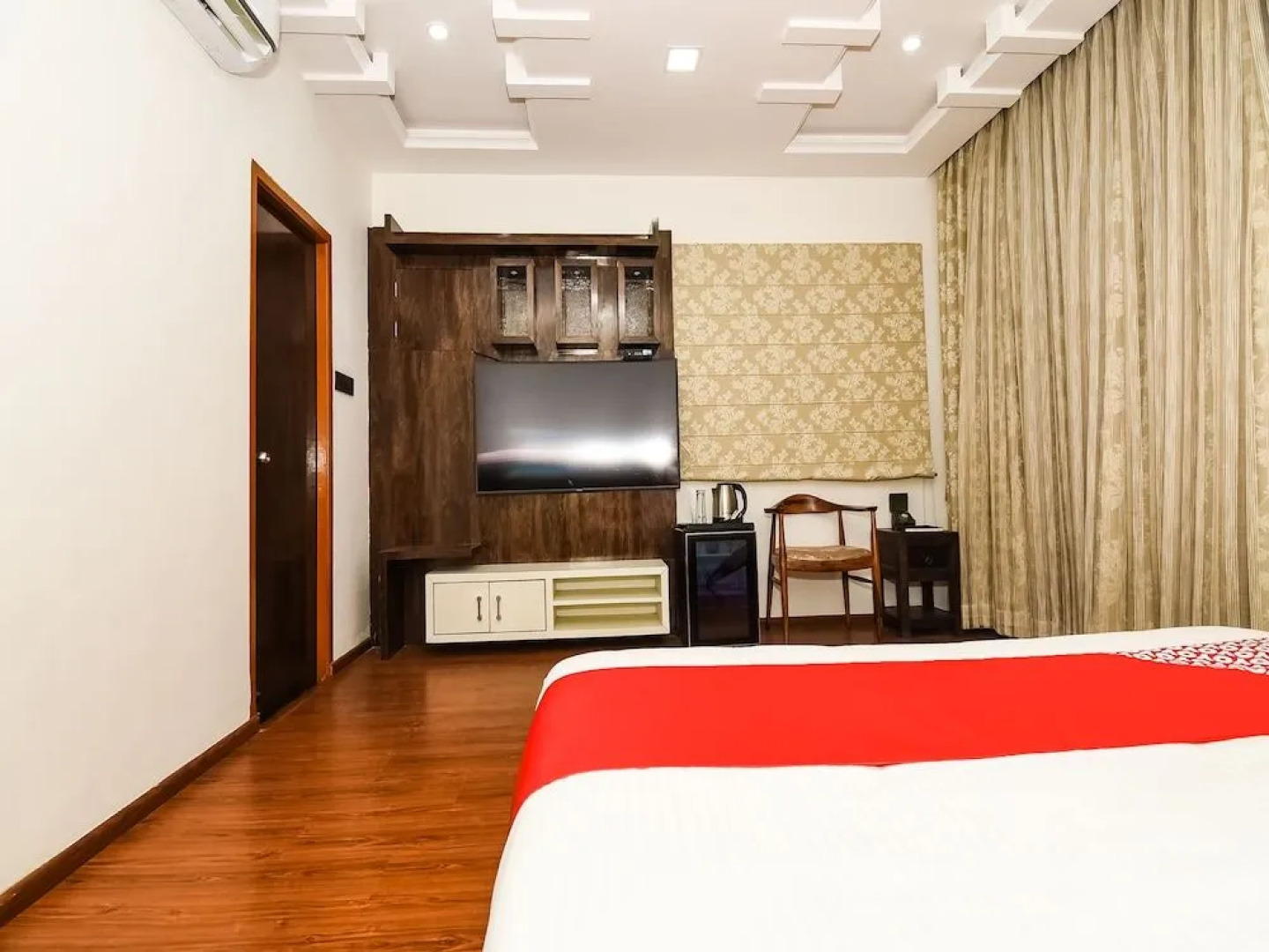 Oyo 42636 Zest Damodar Garh