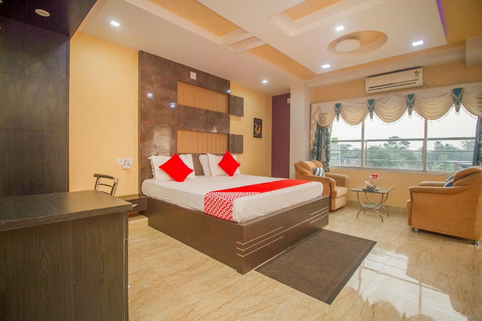 OYO 62896 Hotel Ridhi Sidhi