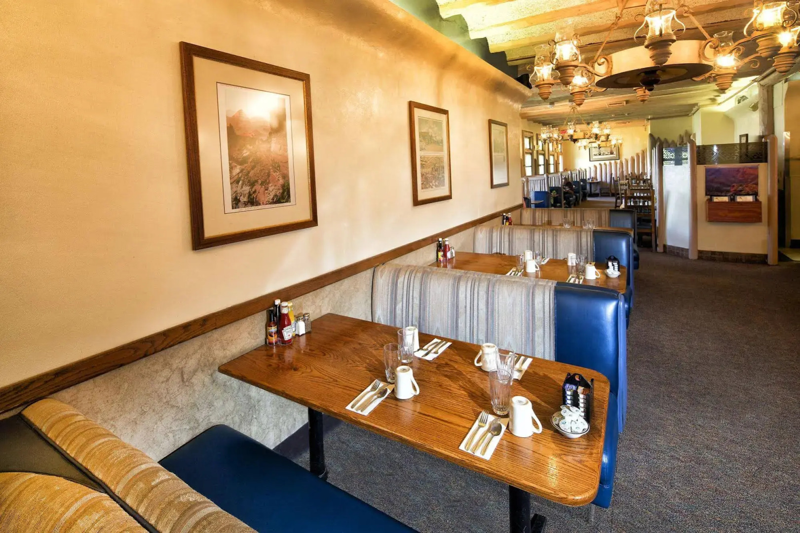 Bright Angel Lodge – Inside the Park