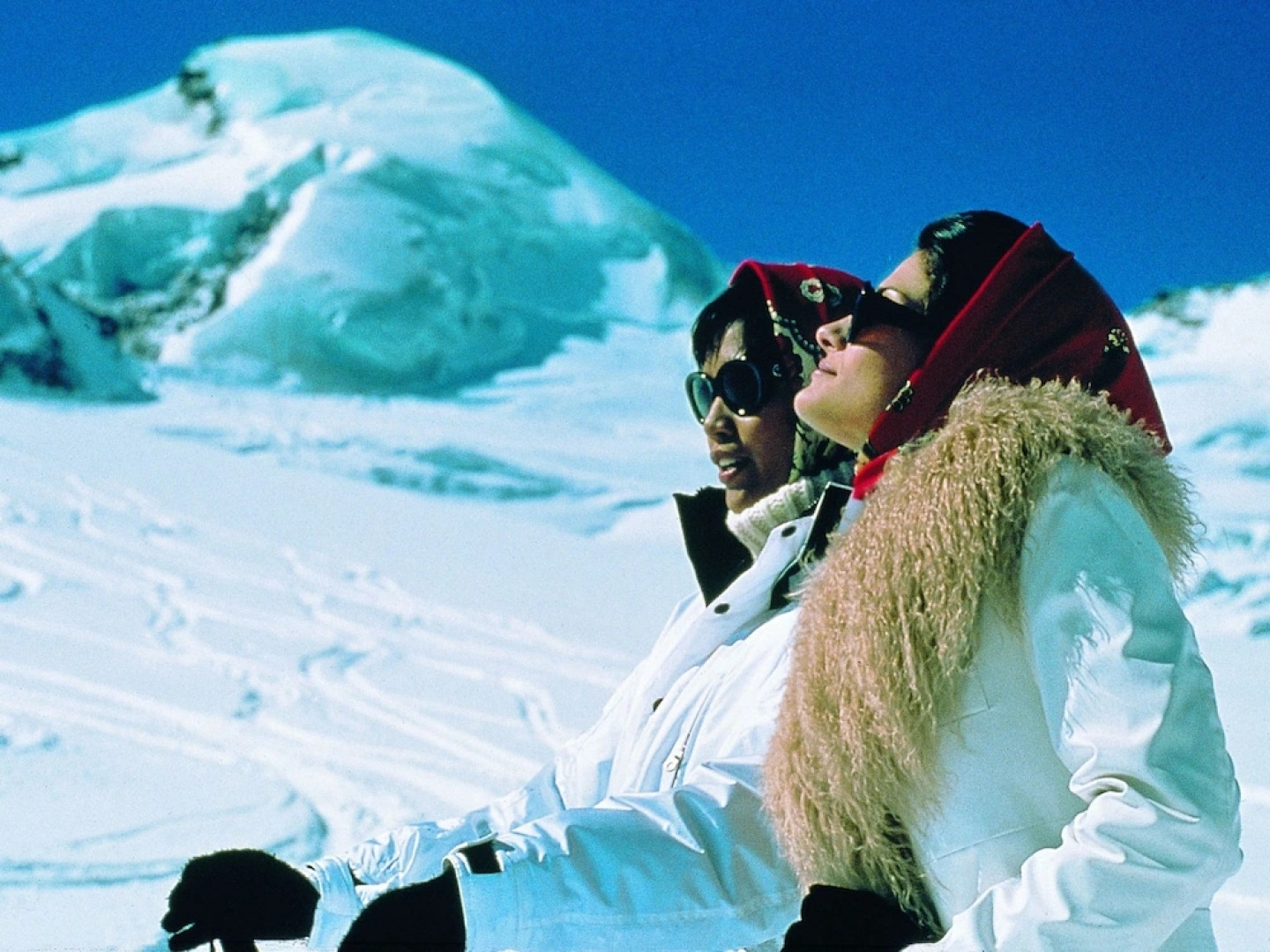 Quaint Chalet in Les Collons with Hot Tub