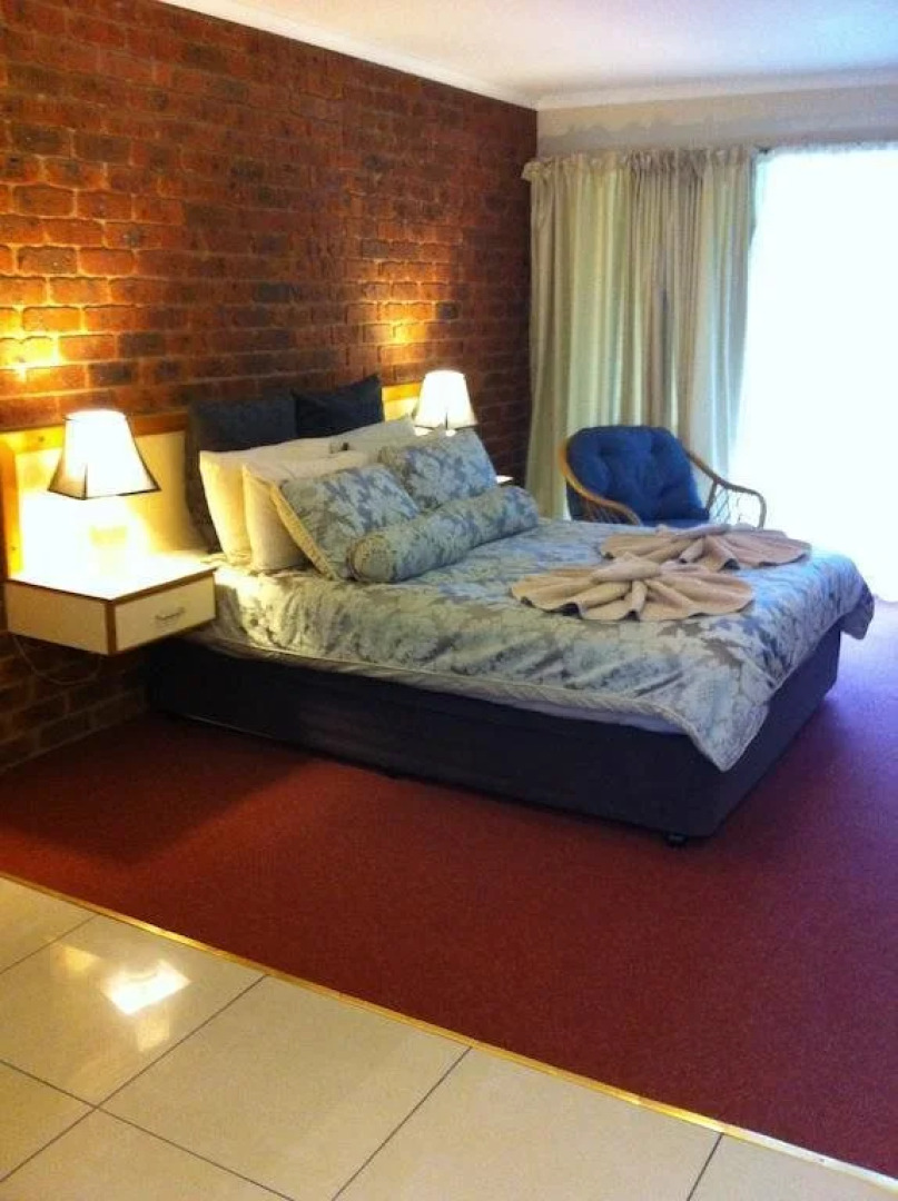 Tooleybuc Club Motor Inn