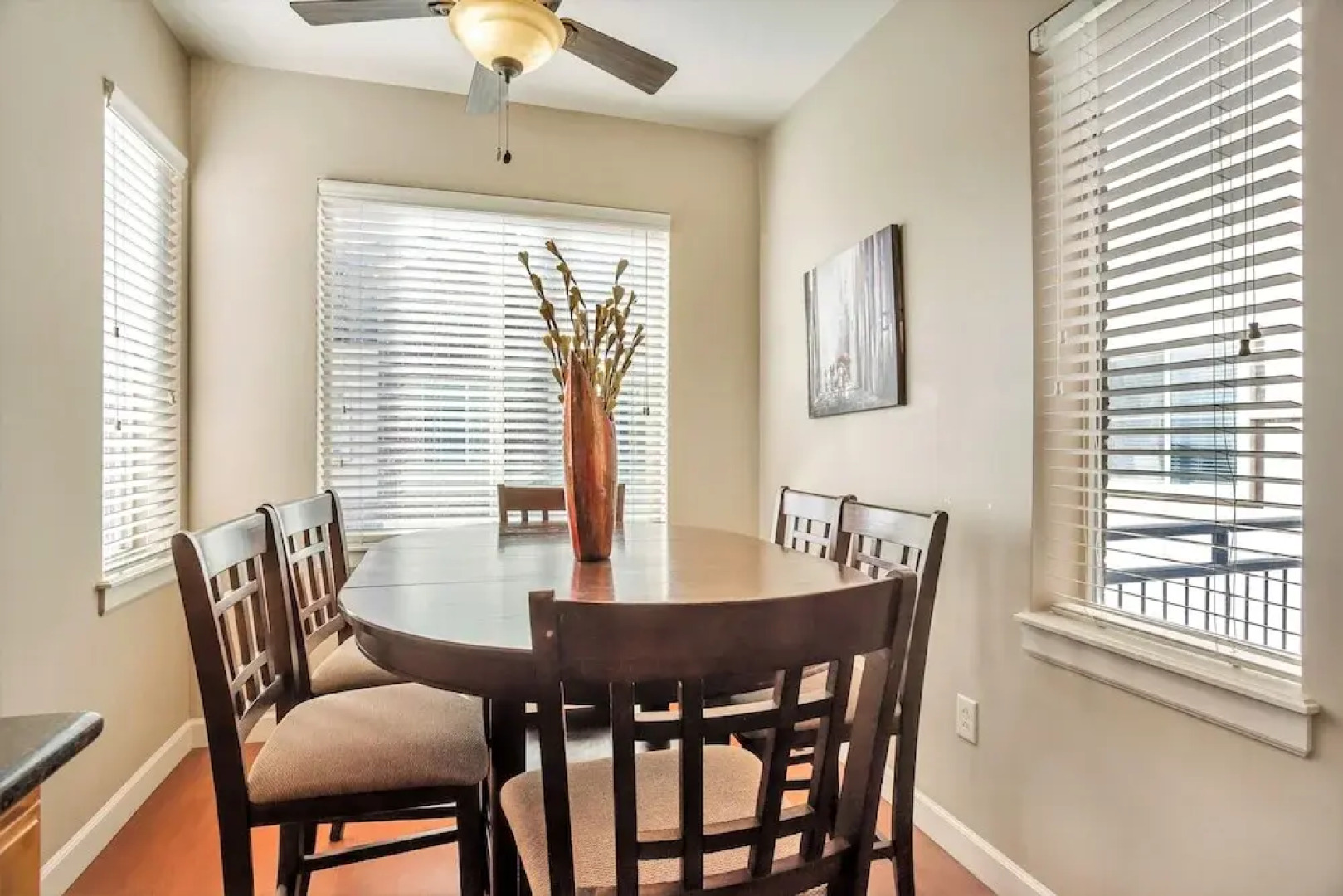 Citifront B 3 Bedroom Condo by RedAwning