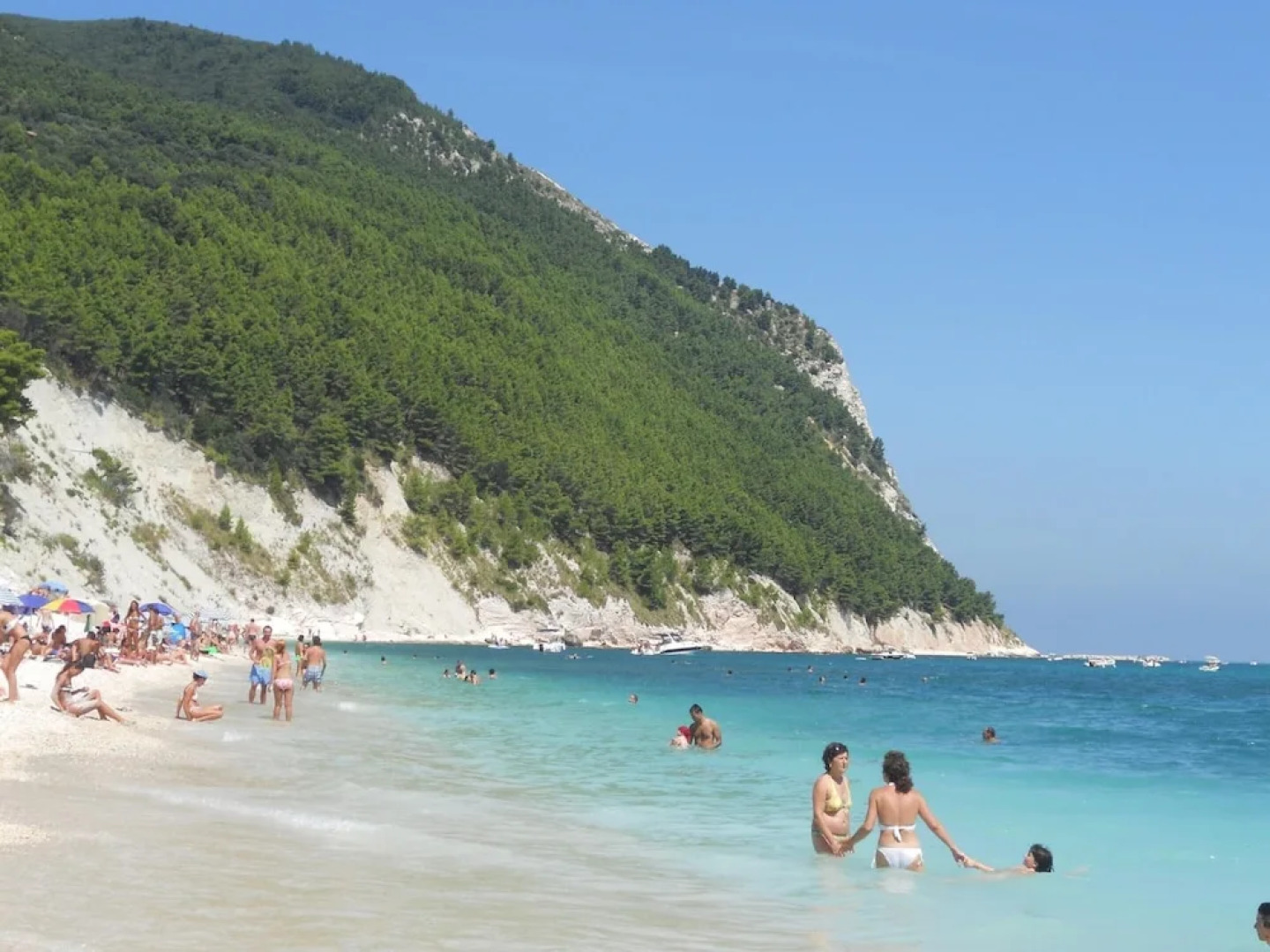 Villa with 5 Bedrooms in Montelabbate, with Wonderful Sea View, Private Pool, Enclosed Garden - 13 Km From the Beach