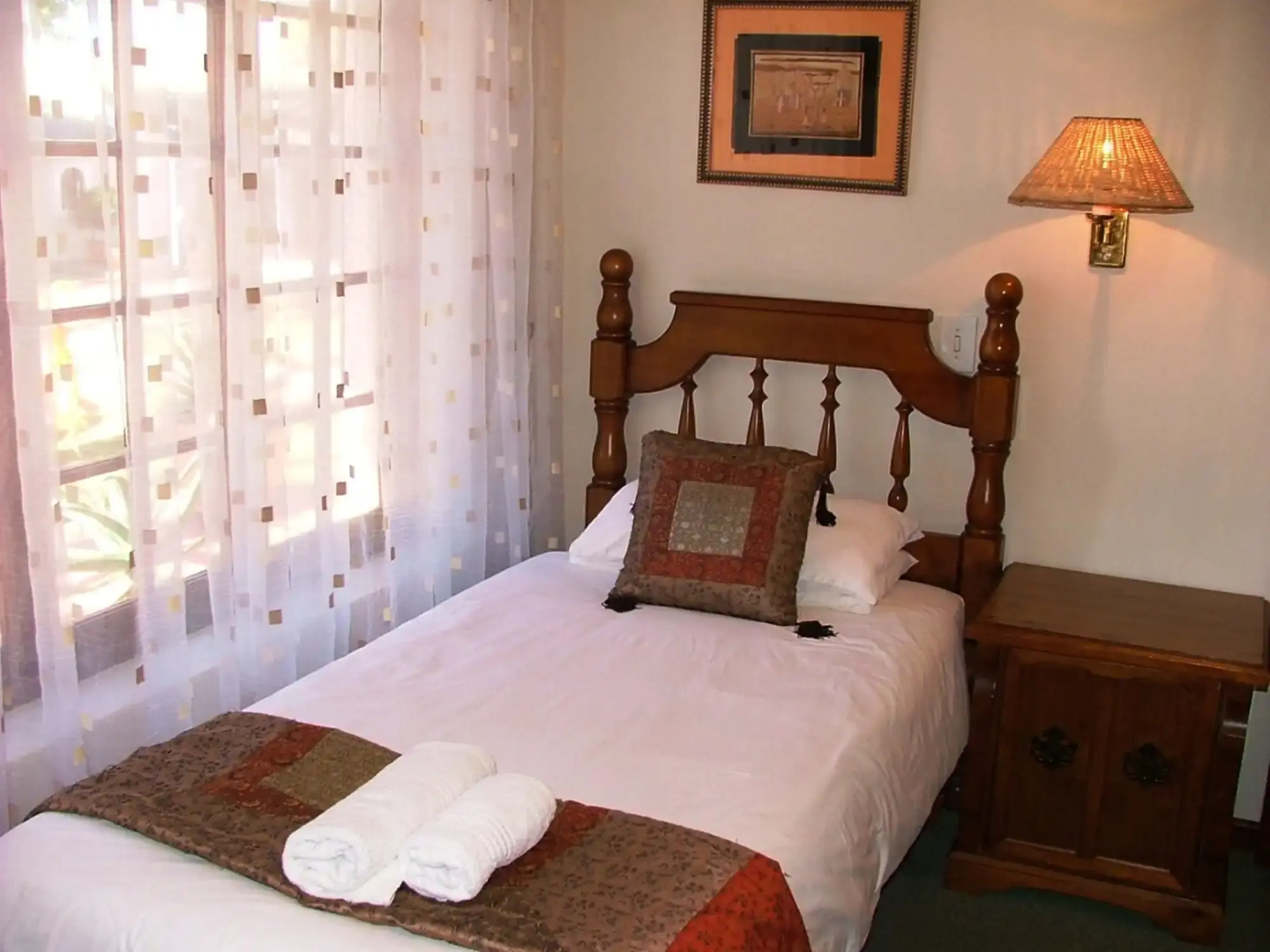 Eight Bells Mountain Inn