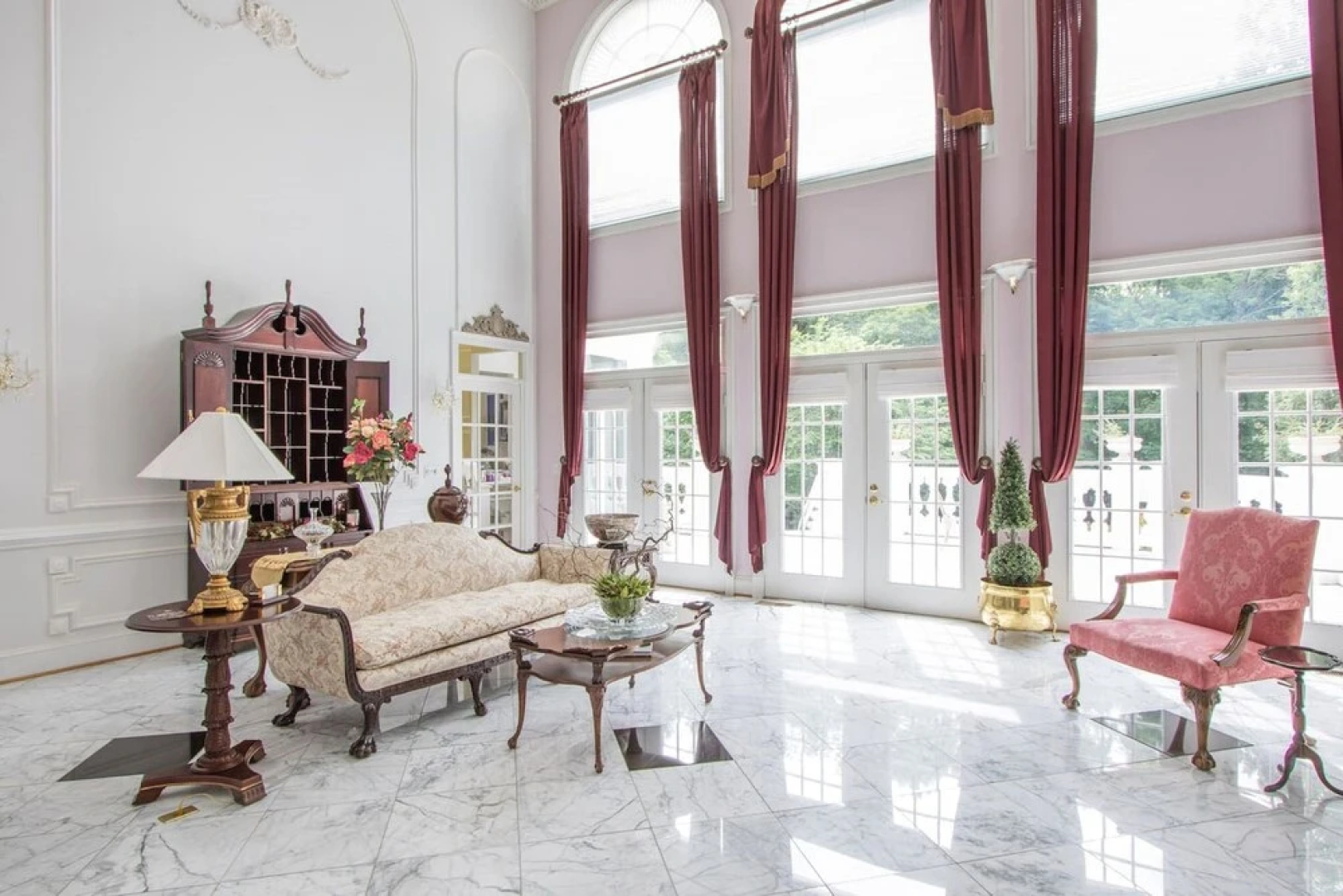 Rosewood Manor Bed & Breakfast