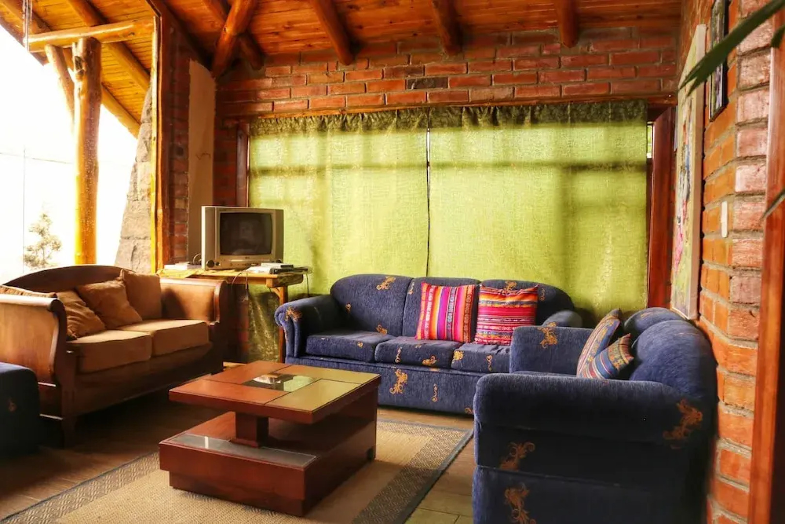 Kalera Lodge - Equator Face