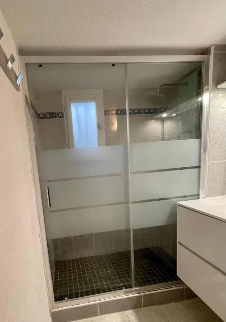 Pavillon à 400m de la plage avec piscine