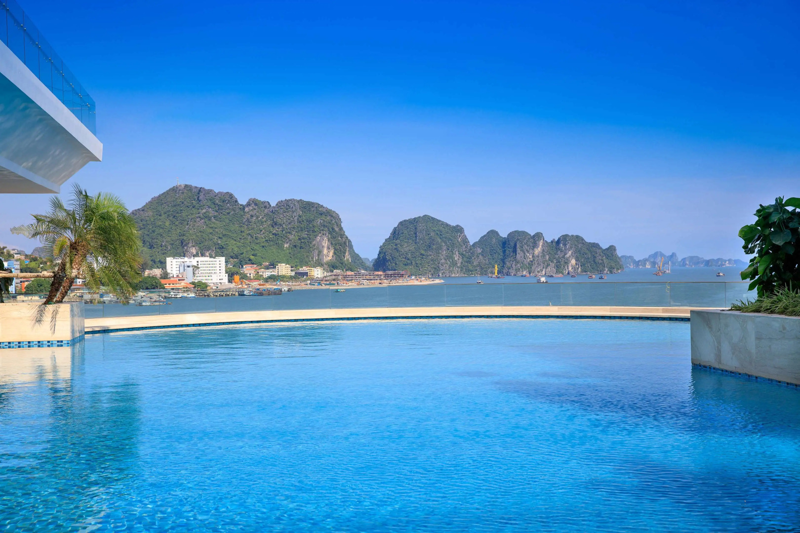 Wyndham Legend Halong Hotel
