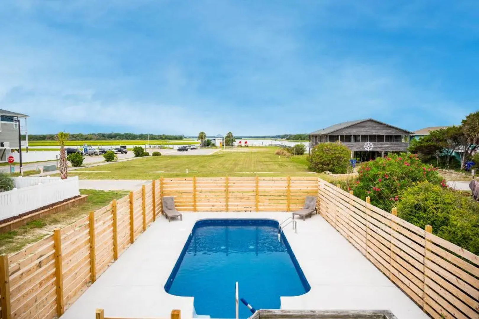Friendship Lodge by Oak Island Accommodations