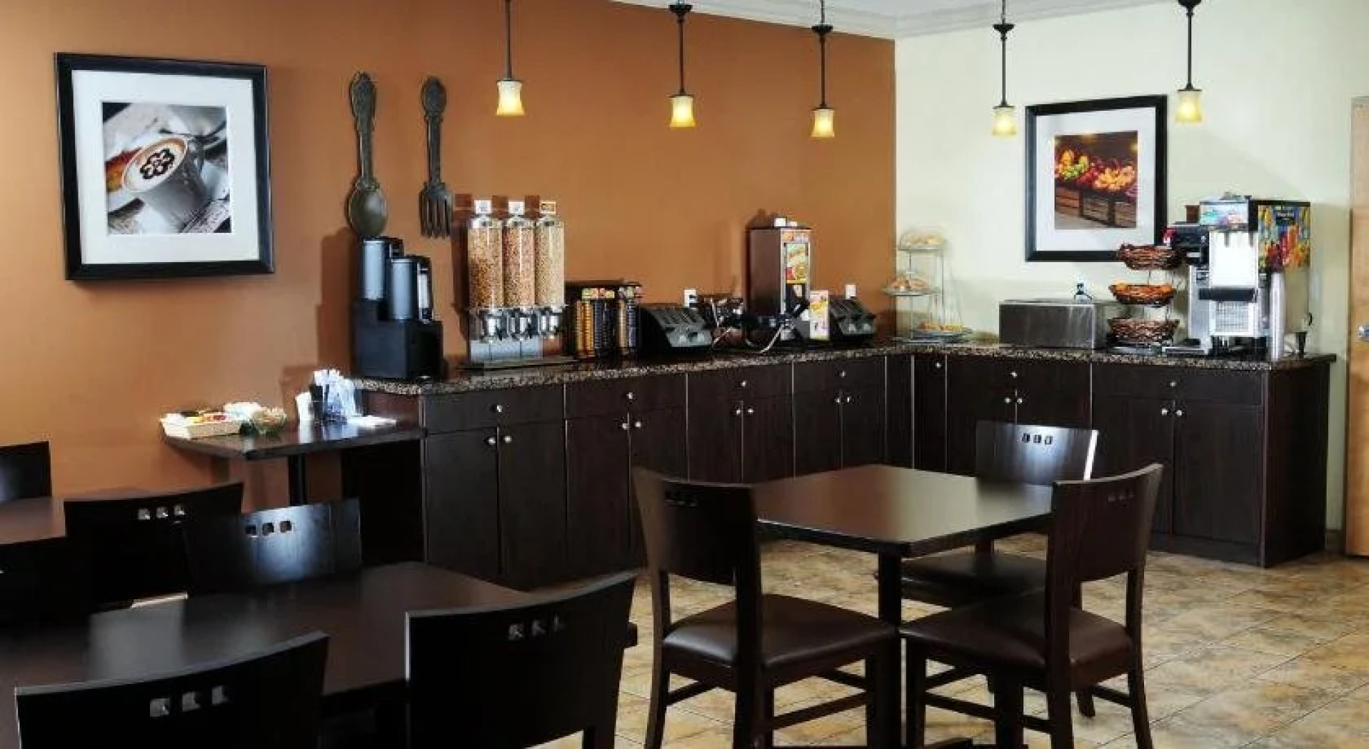 Trend Mountain Hotel & Conference Centre