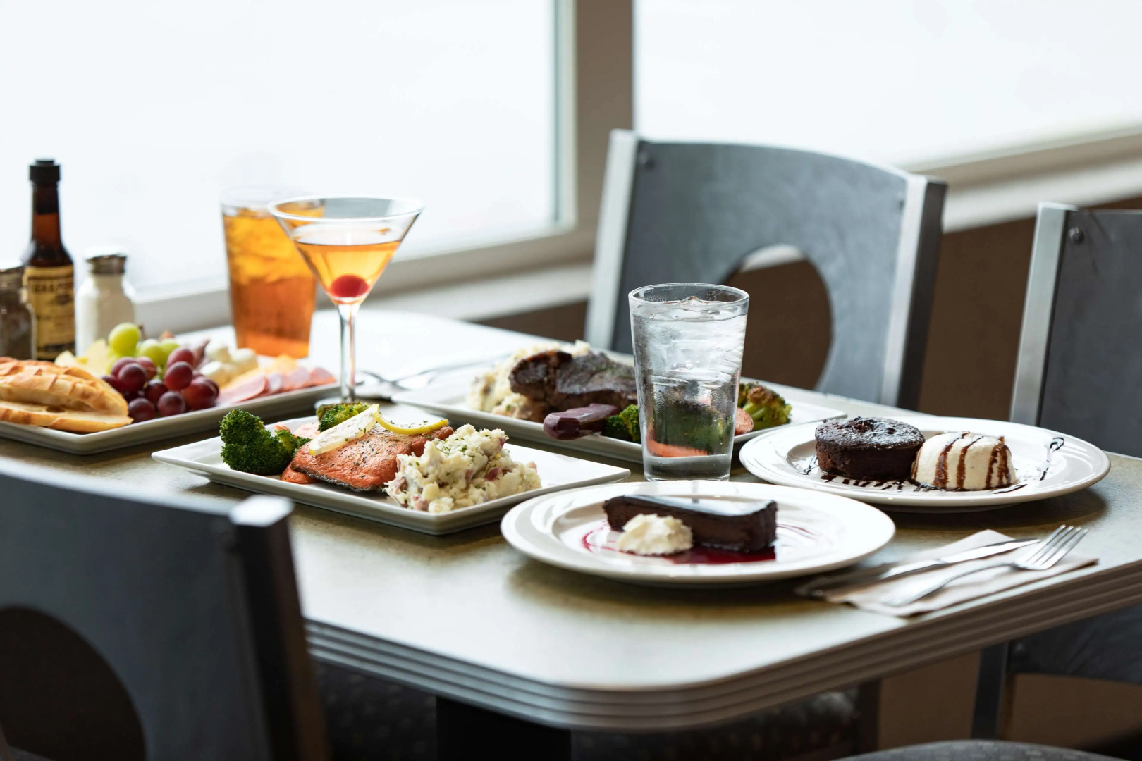 Oxford Suites Silverdale