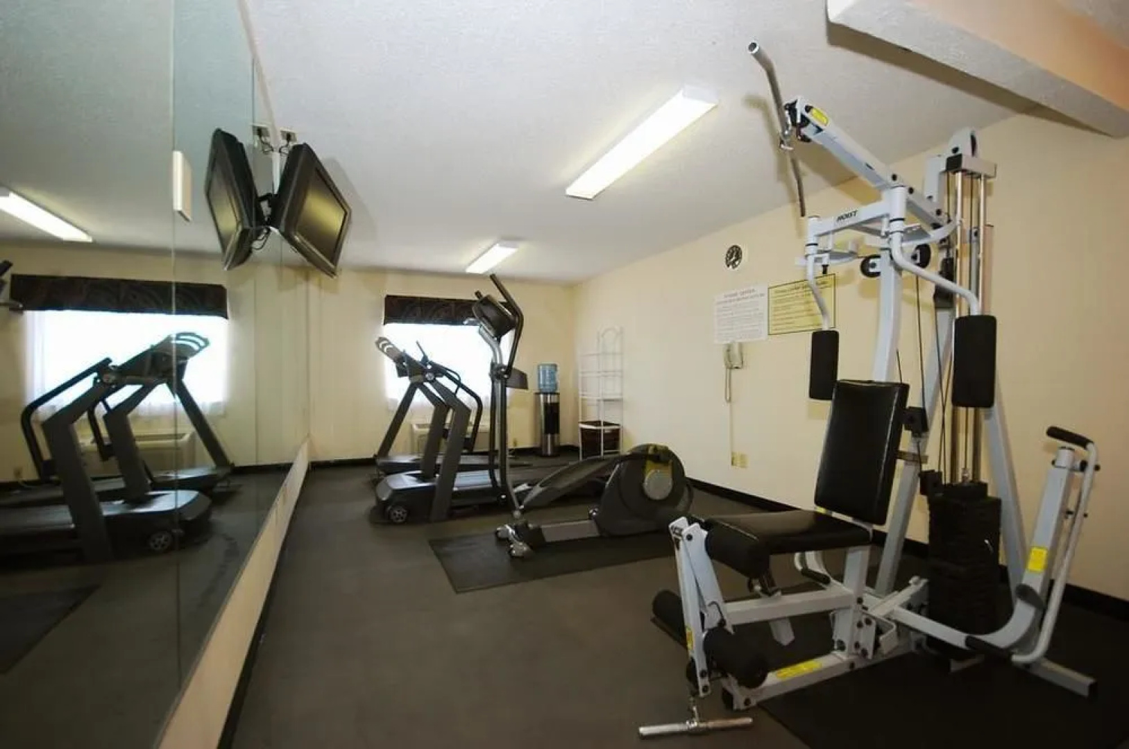 Baymont Inn & Suites Delaware